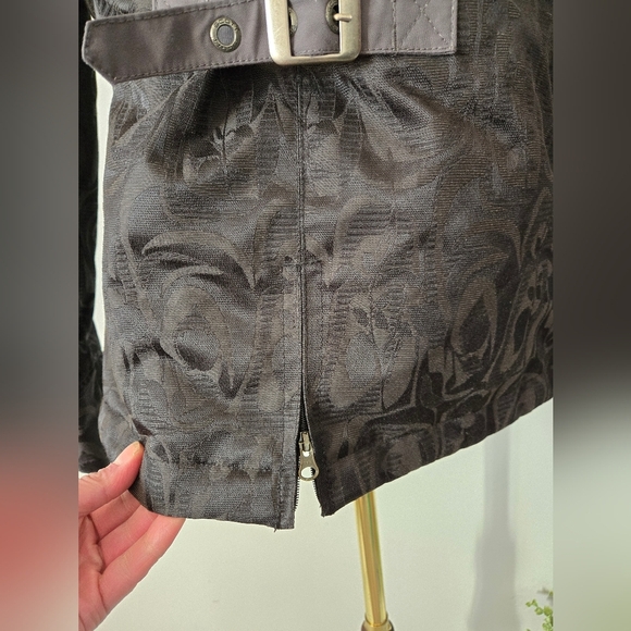 SCOTT Black Ski/ Snowboarding Jacket with Floral Pattern, Toggle Buttons. Size - Picture 8 of 16